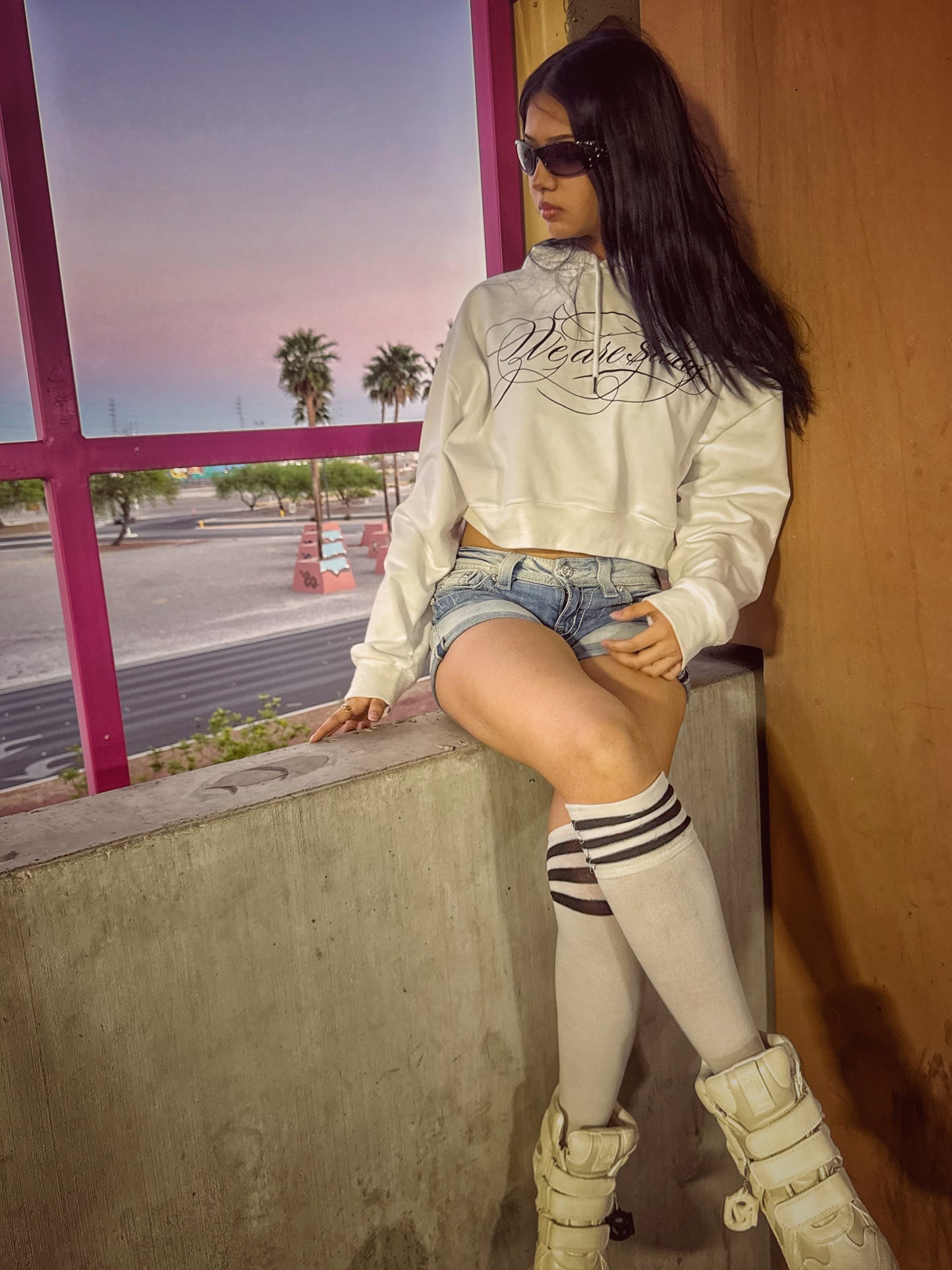 𝚆𝚘𝚖𝚎𝚗'𝚜 𝙸𝙰𝙵 𝚌𝚊𝚕𝚕𝚒𝚐𝚛𝚊𝚙𝚑𝚢 𝙲𝚛𝚘𝚙𝚙𝚎𝚍 𝙷𝚘𝚘𝚍𝚒𝚎