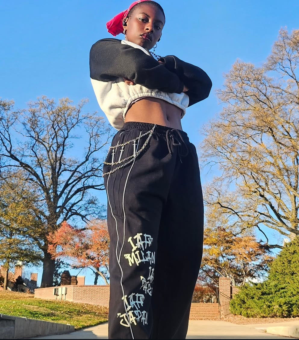 "𝓡𝓮-𝓘𝓶𝓪𝓰𝓲𝓷𝓮𝓭" 𝙸𝚗𝚝𝚎𝚛𝚗𝚊𝚝𝚒𝚘𝚗𝚊𝚕 𝙶𝚛𝚊𝚏𝚏𝚒𝚝𝚒 𝚁𝚎𝚏𝚕𝚎𝚌𝚝𝚒𝚘𝚗 𝚂𝚠𝚎𝚊𝚝𝚙𝚊𝚗𝚝𝚜