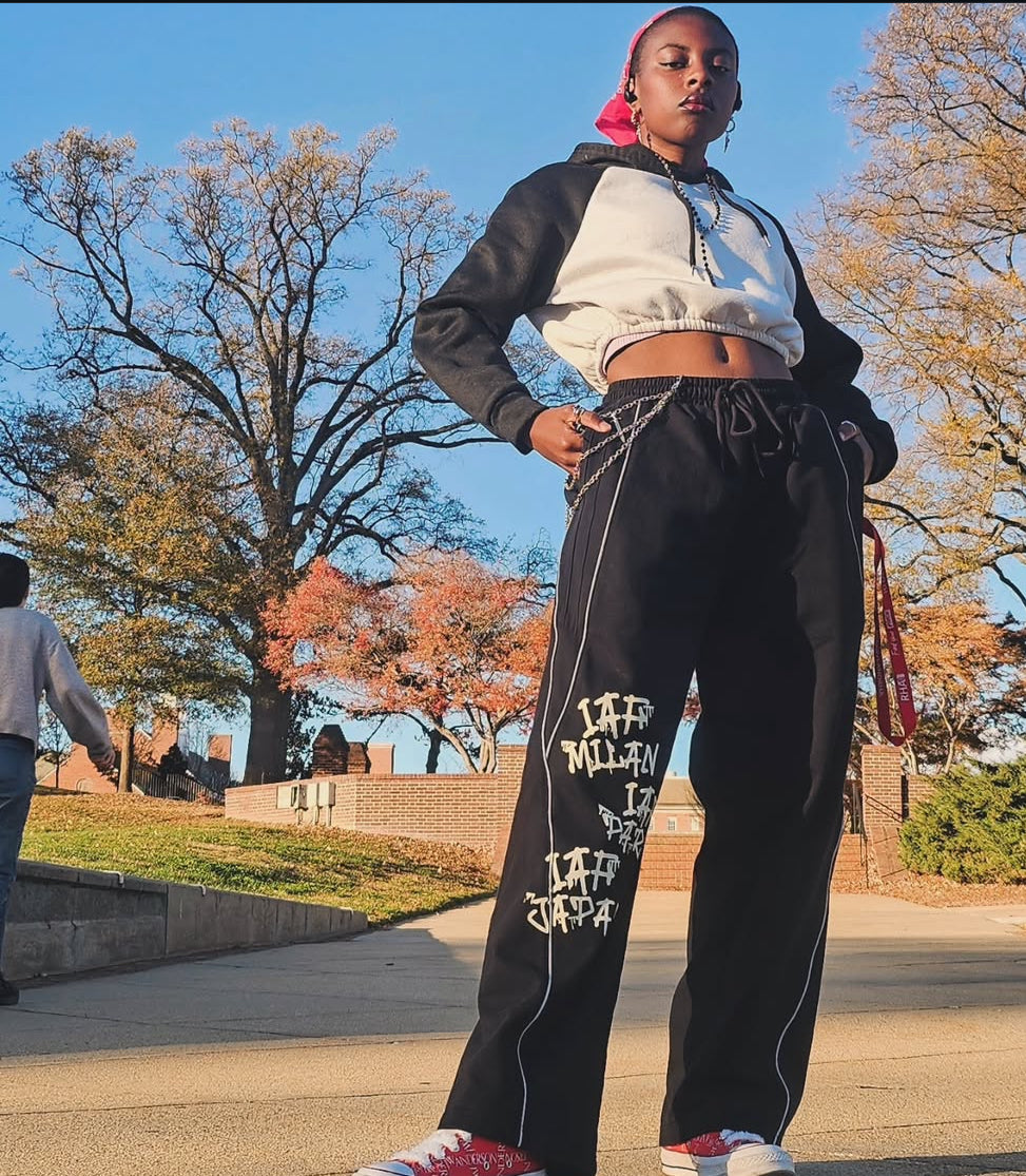 "𝓡𝓮-𝓘𝓶𝓪𝓰𝓲𝓷𝓮𝓭" 𝙸𝚗𝚝𝚎𝚛𝚗𝚊𝚝𝚒𝚘𝚗𝚊𝚕 𝙶𝚛𝚊𝚏𝚏𝚒𝚝𝚒 𝚁𝚎𝚏𝚕𝚎𝚌𝚝𝚒𝚘𝚗 𝚂𝚠𝚎𝚊𝚝𝚙𝚊𝚗𝚝𝚜